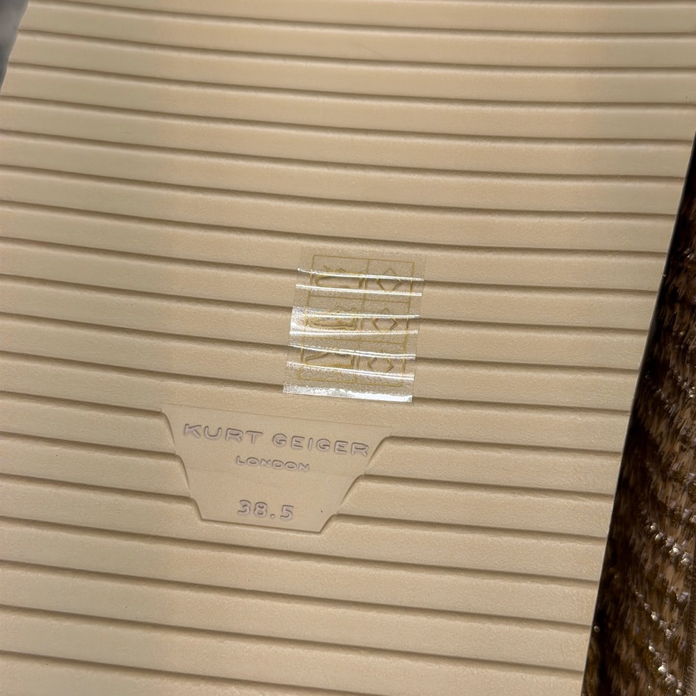 Kurt Geiger Metallic Gold Quilted Slide Sandals 38.5 - Picture 6 of 10